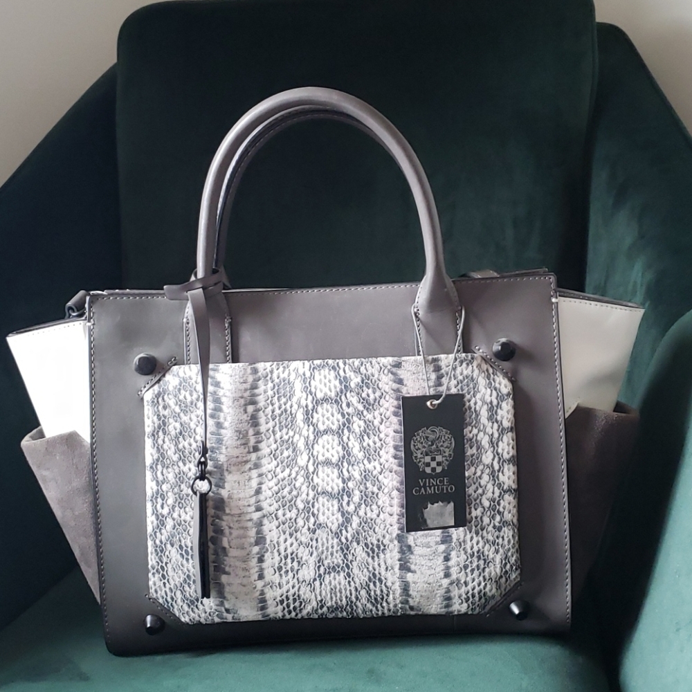NWT Vince Camuto Purse with DustBag